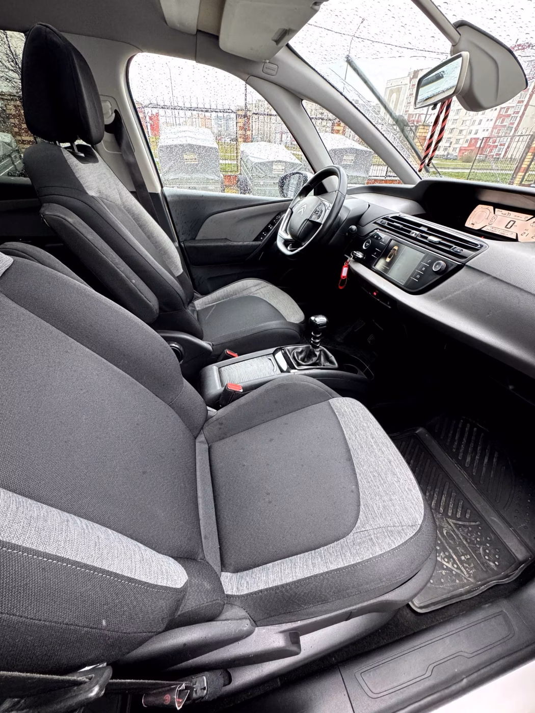 Citroen C4 Grand Picasso фото 14