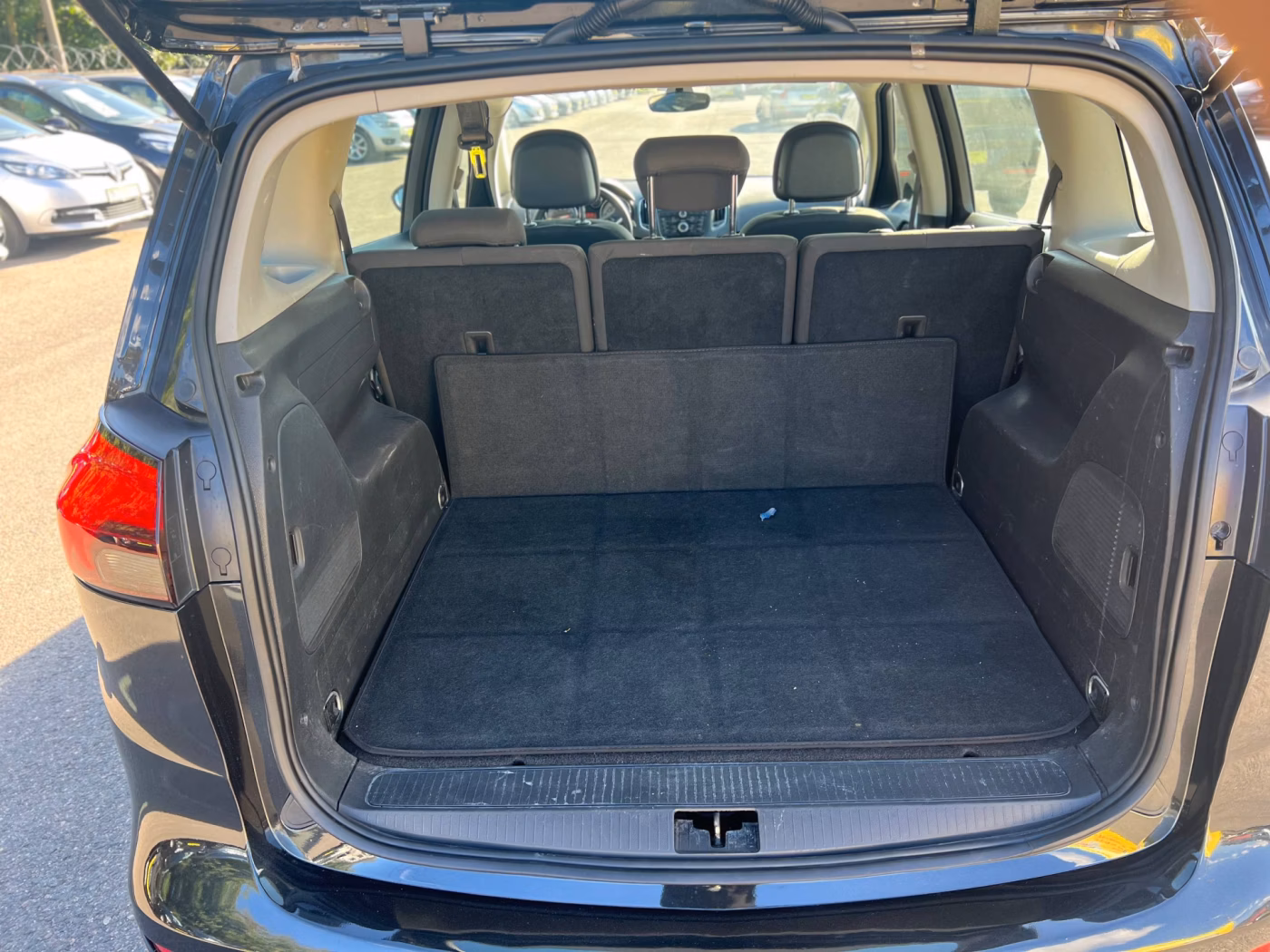 Opel Zafira фото 15