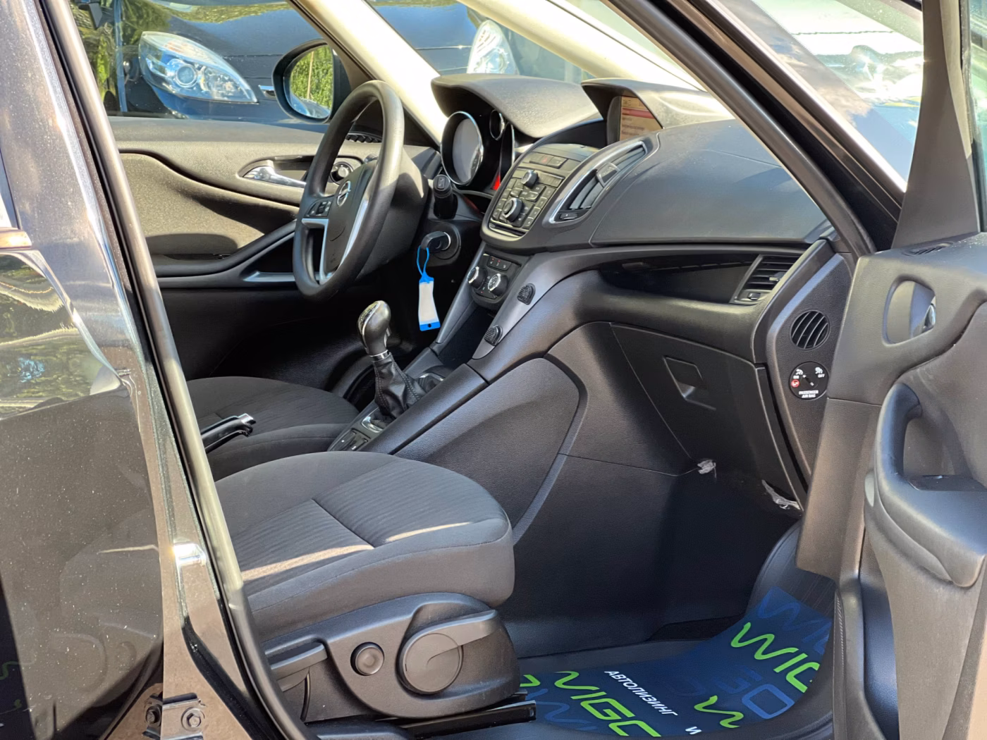 Opel Zafira фото 17