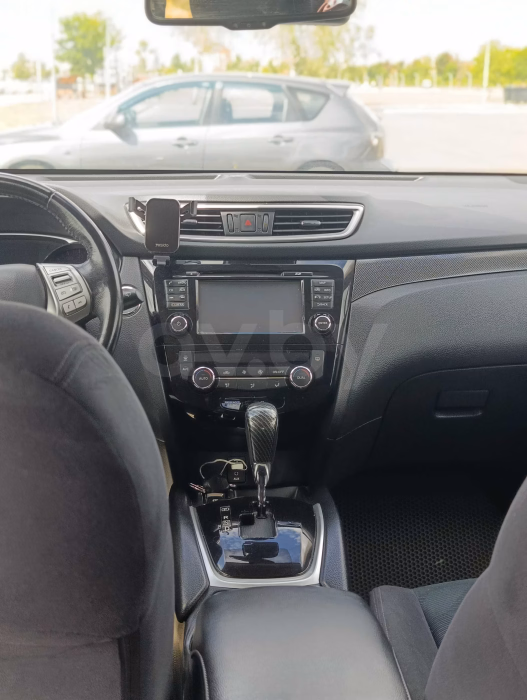 Nissan X-Trail фото 8
