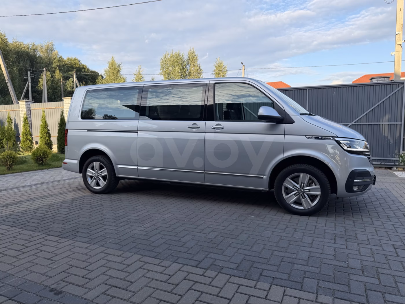 Volkswagen Caravelle фото 5
