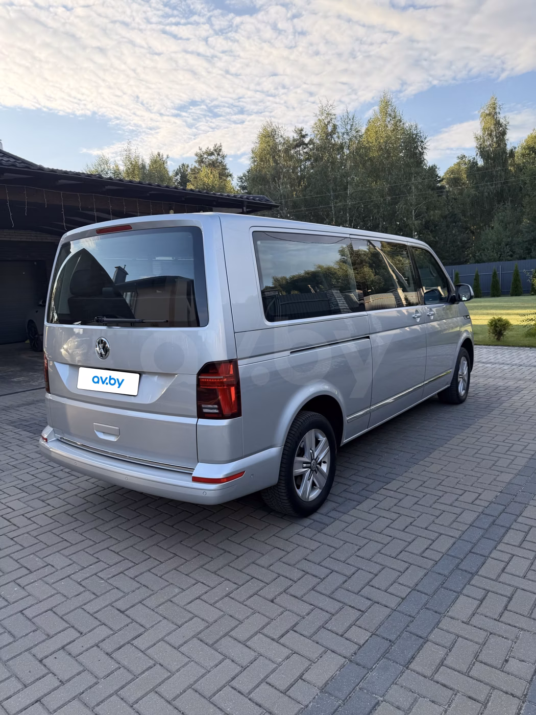 Volkswagen Caravelle фото 8