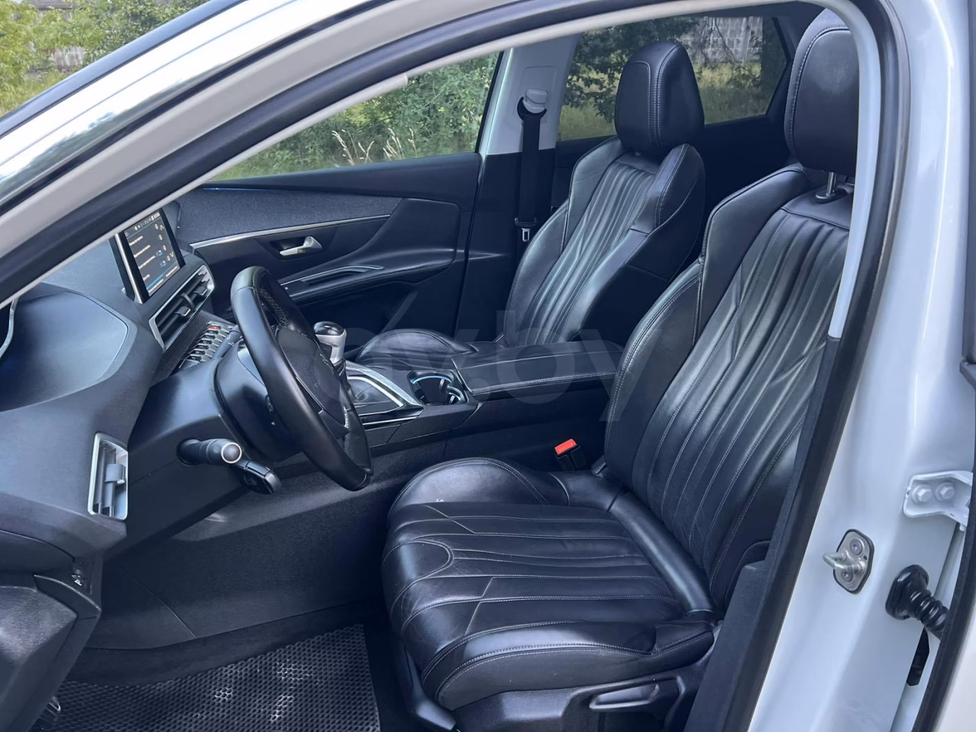 Peugeot 3008 фото 19