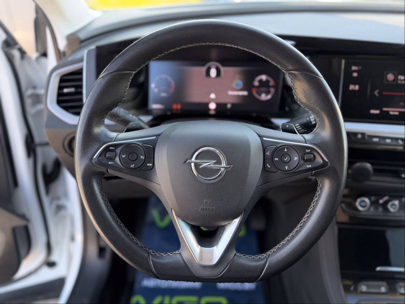 Opel Grandland X фото 22