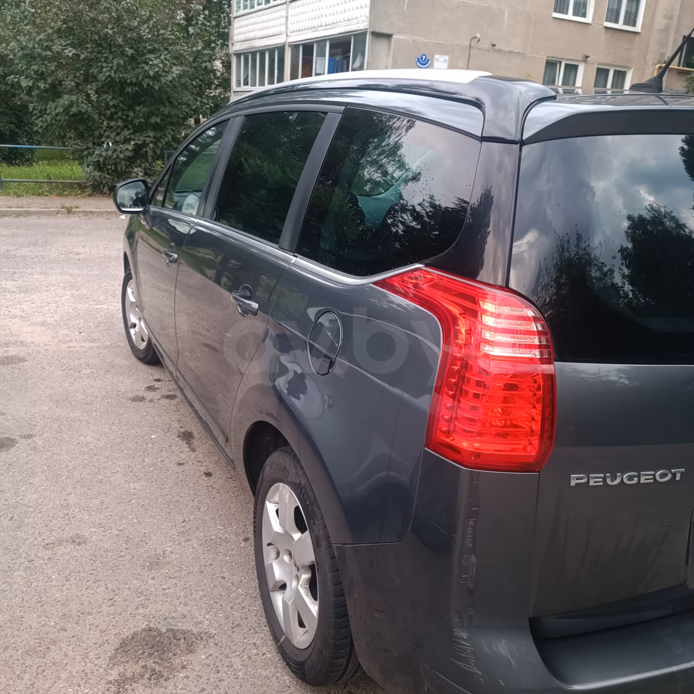 Peugeot 5008 фото 3