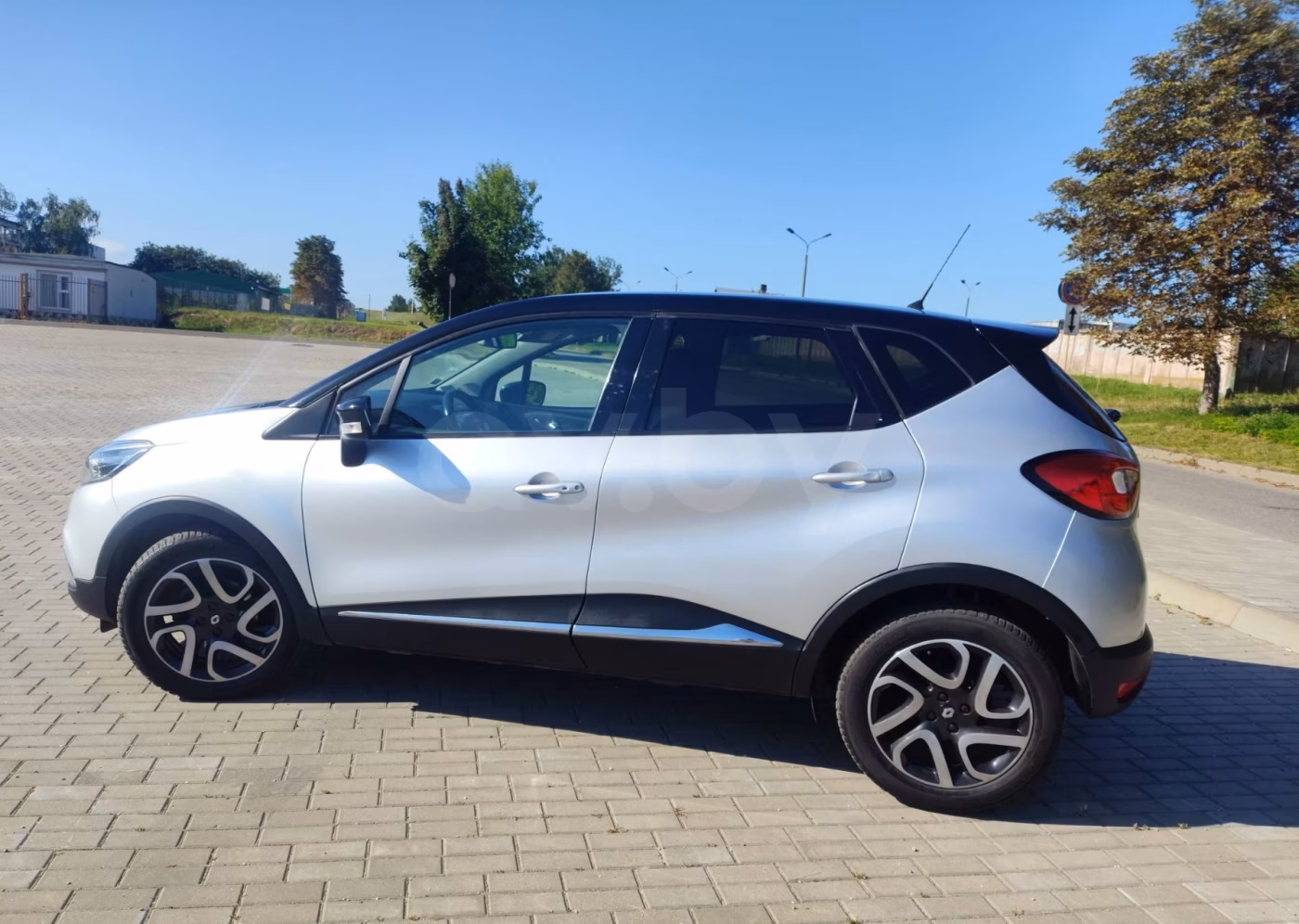 Renault Captur фото 3