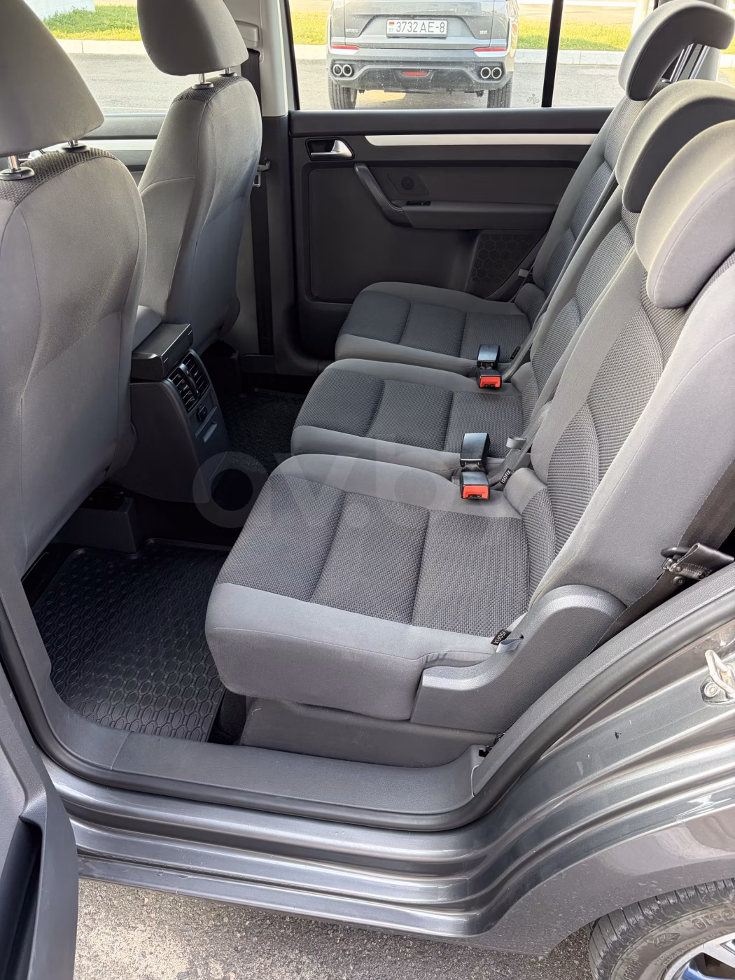 Volkswagen Touran фото 9