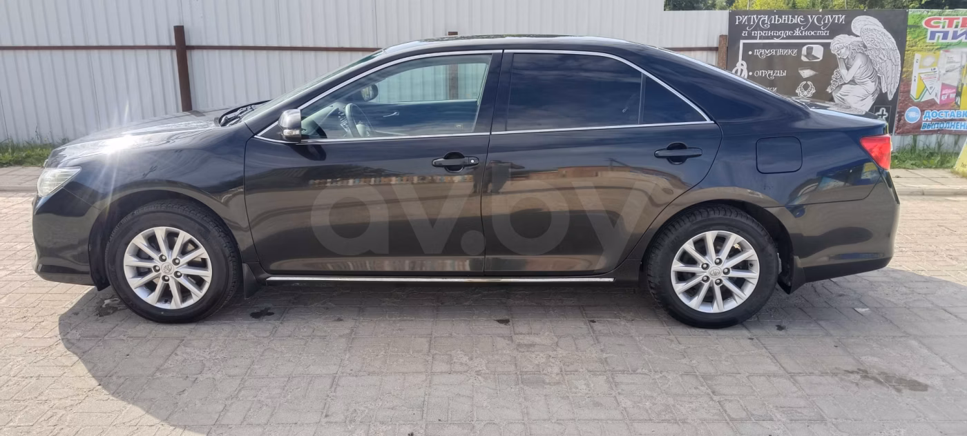 Toyota Camry фото 6