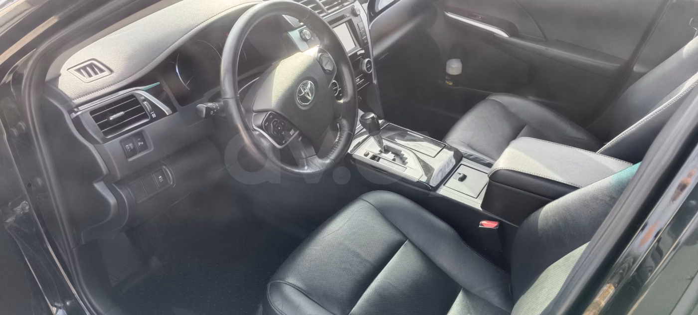 Toyota Camry фото 10