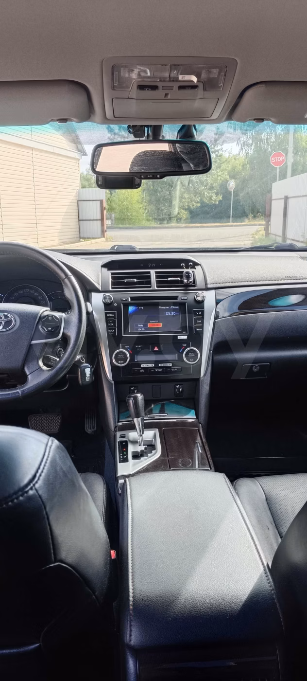 Toyota Camry фото 11