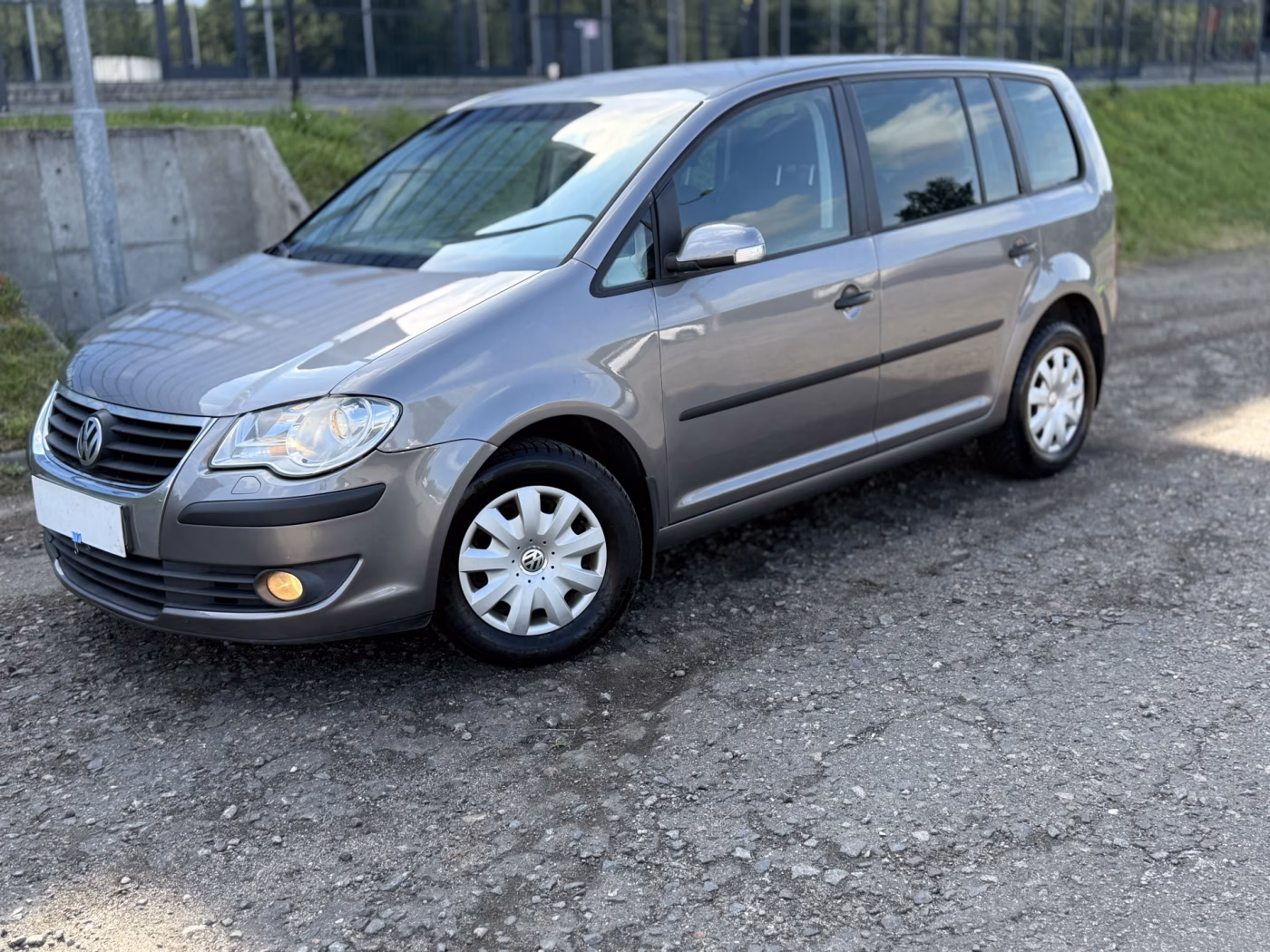 Volkswagen Touran фото 9