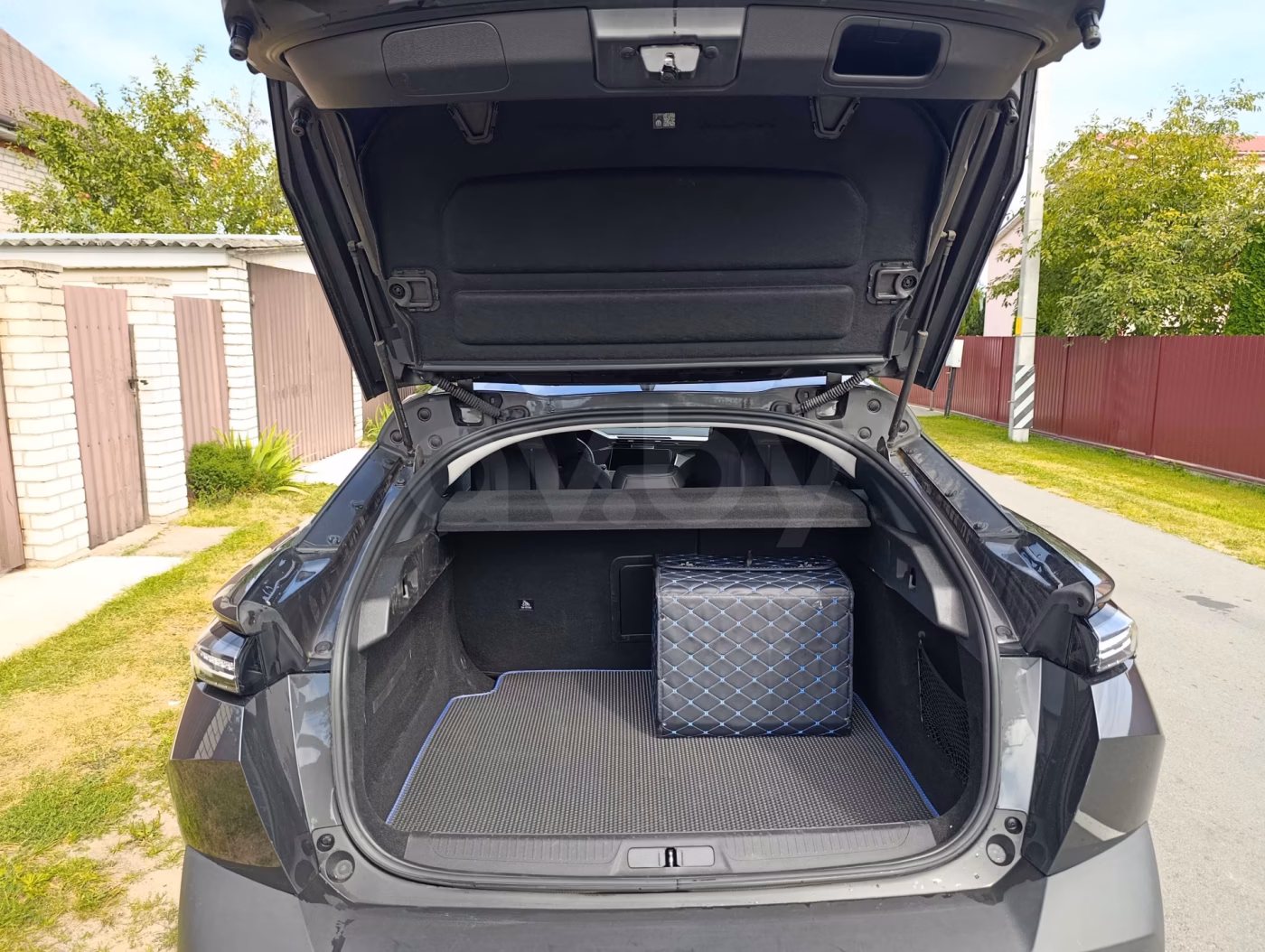 Peugeot 408X фото 11