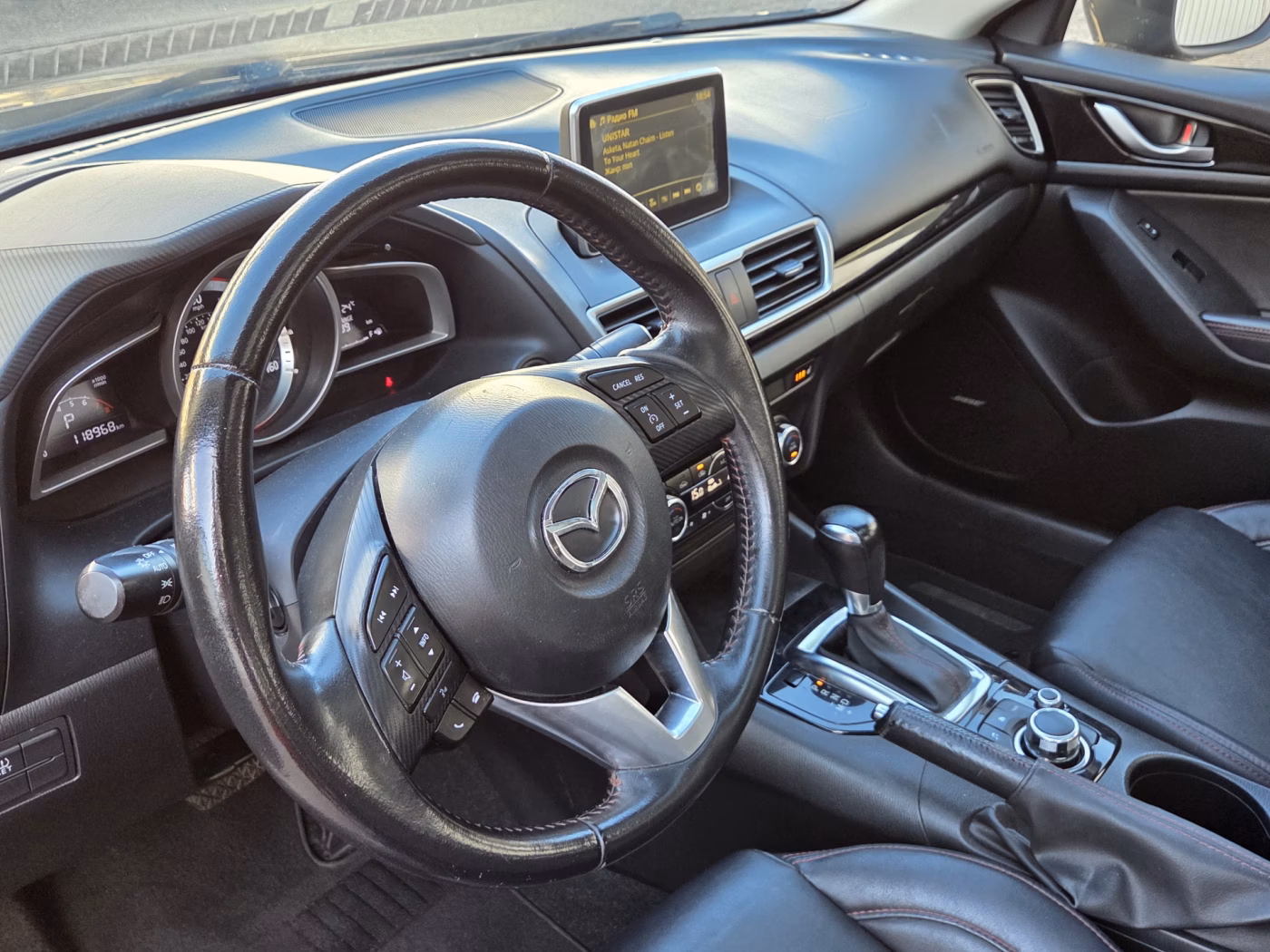 Mazda 3 фото 13
