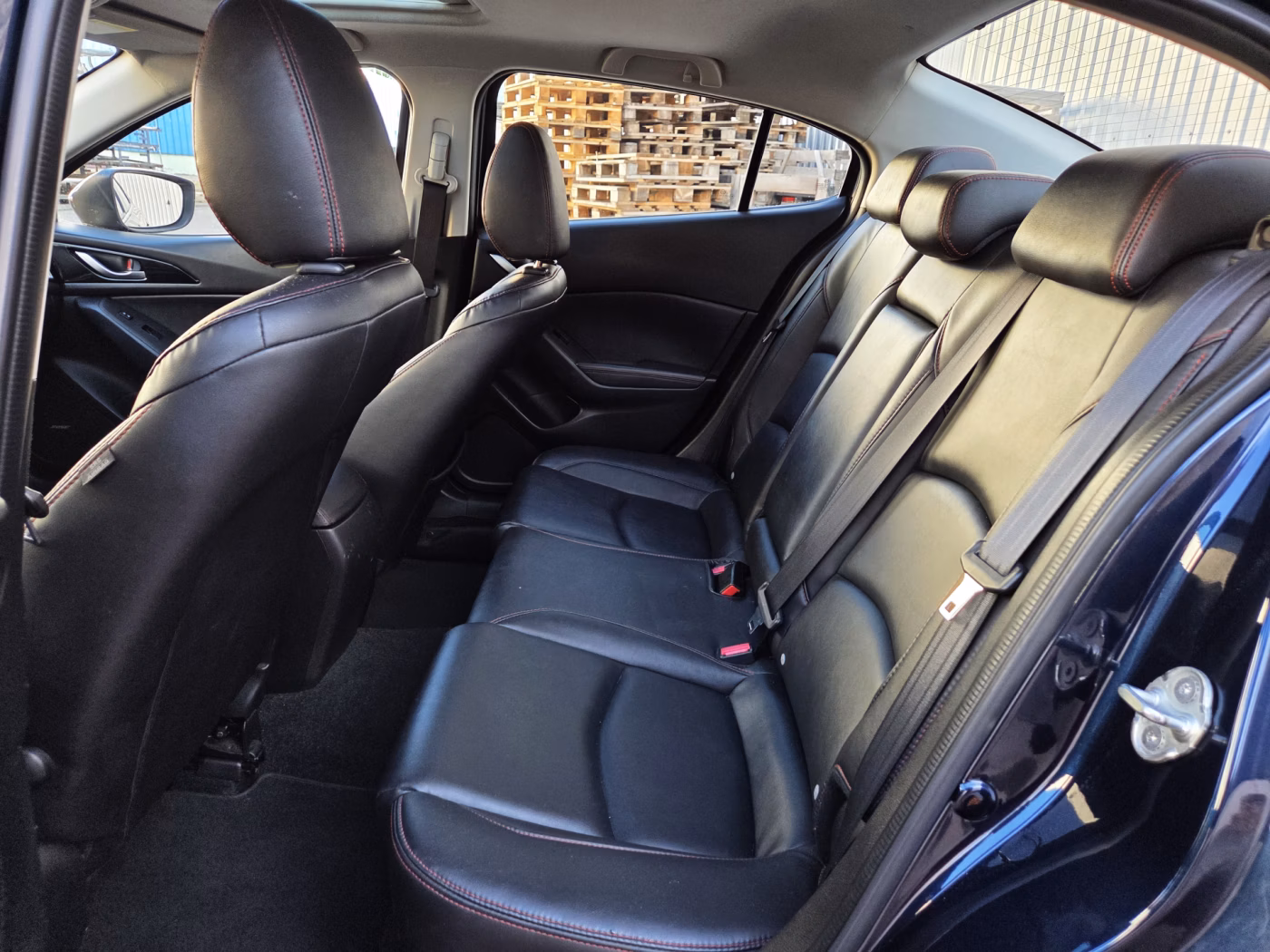 Mazda 3 фото 5