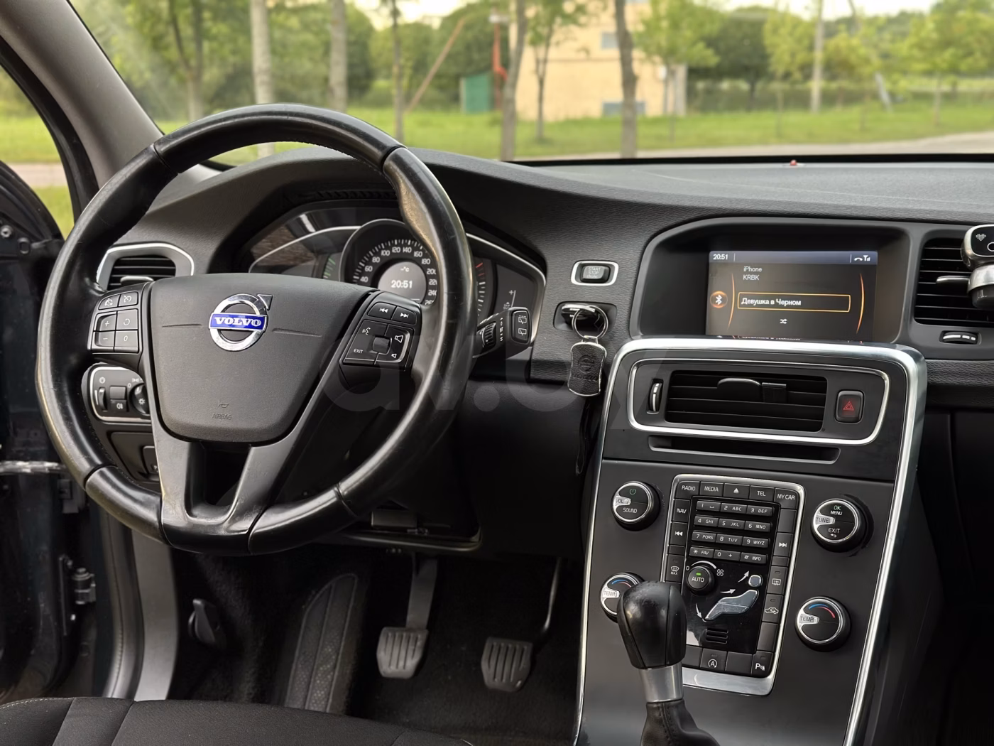 Volvo V60 фото 15