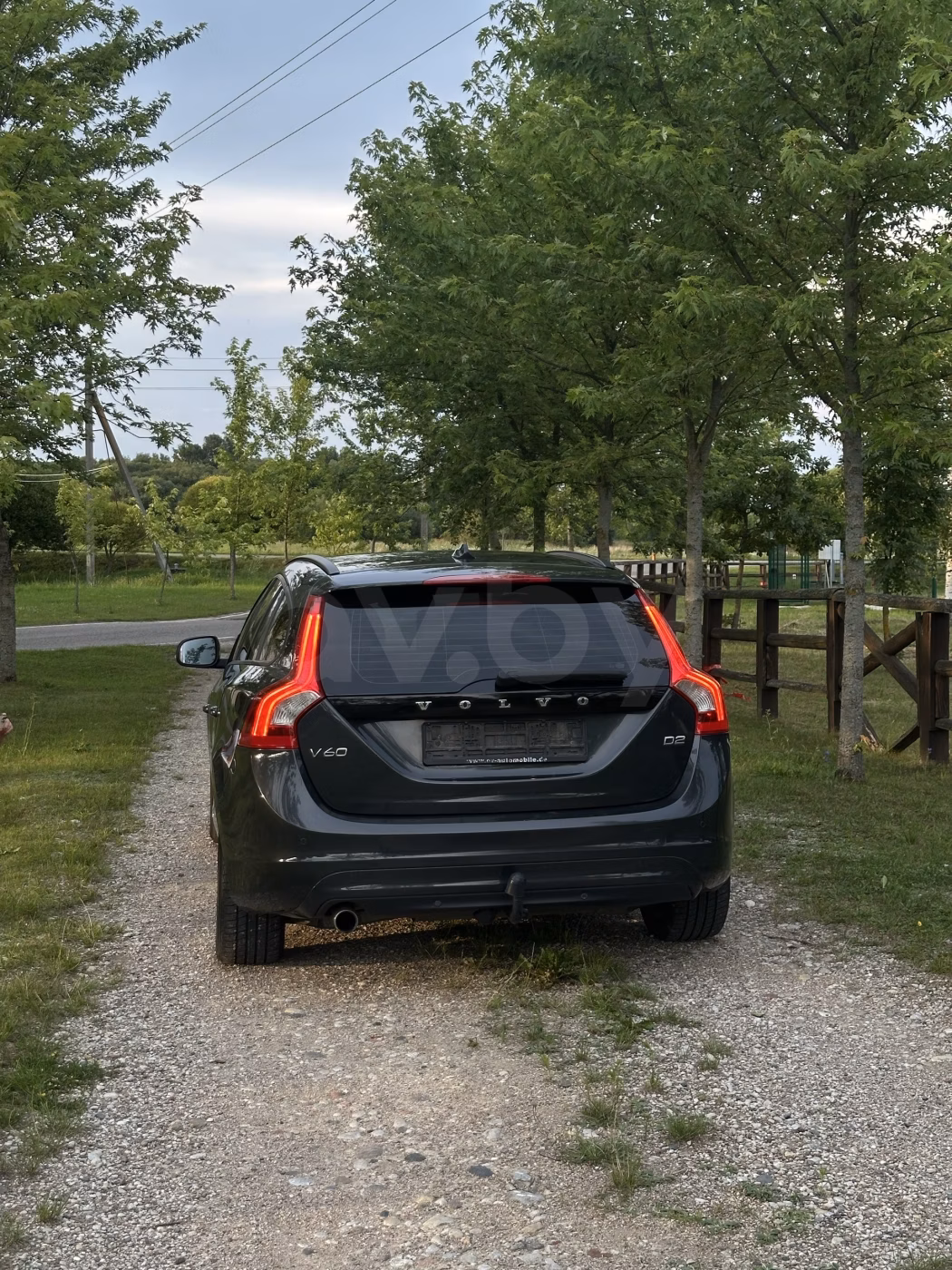 Volvo V60 фото 8