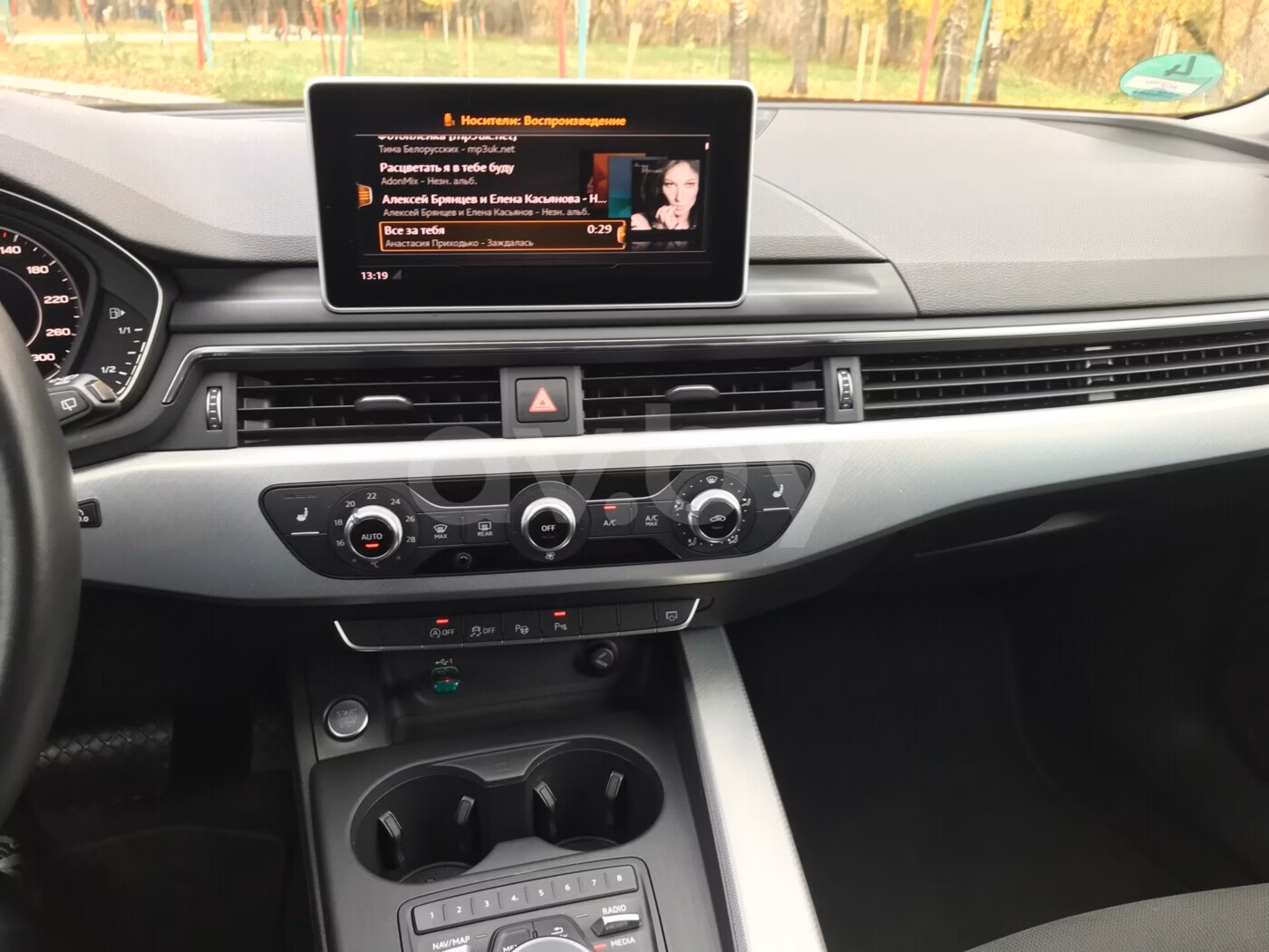 Audi A4 фото 9
