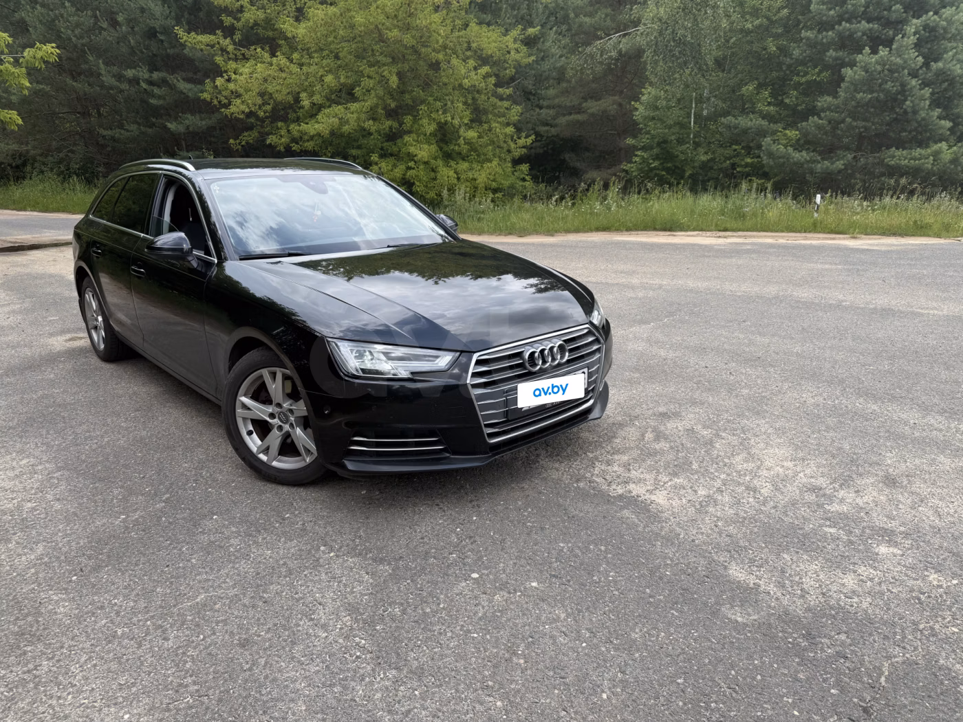 Audi A4 фото 4