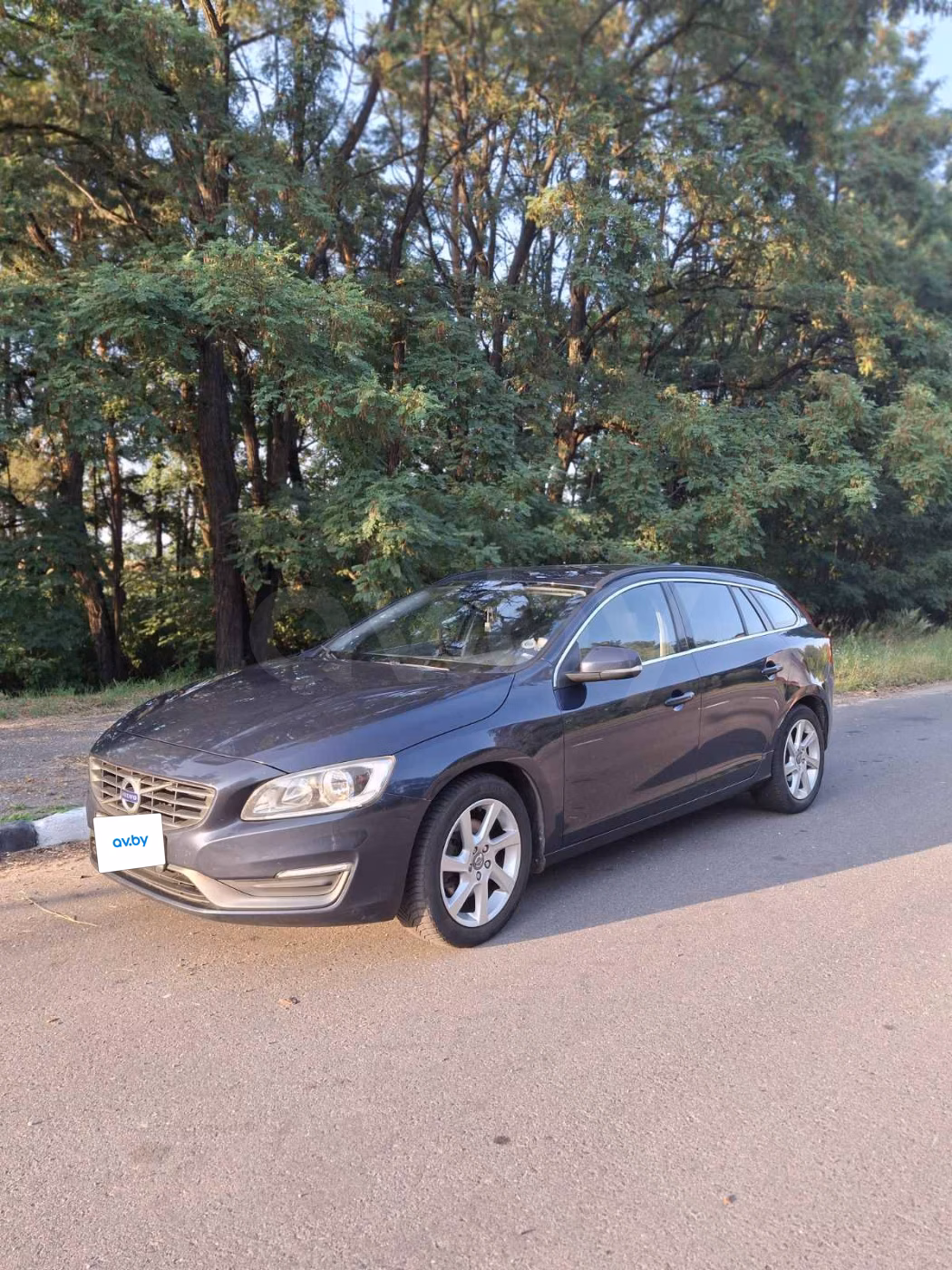 Volvo V60 фото 7