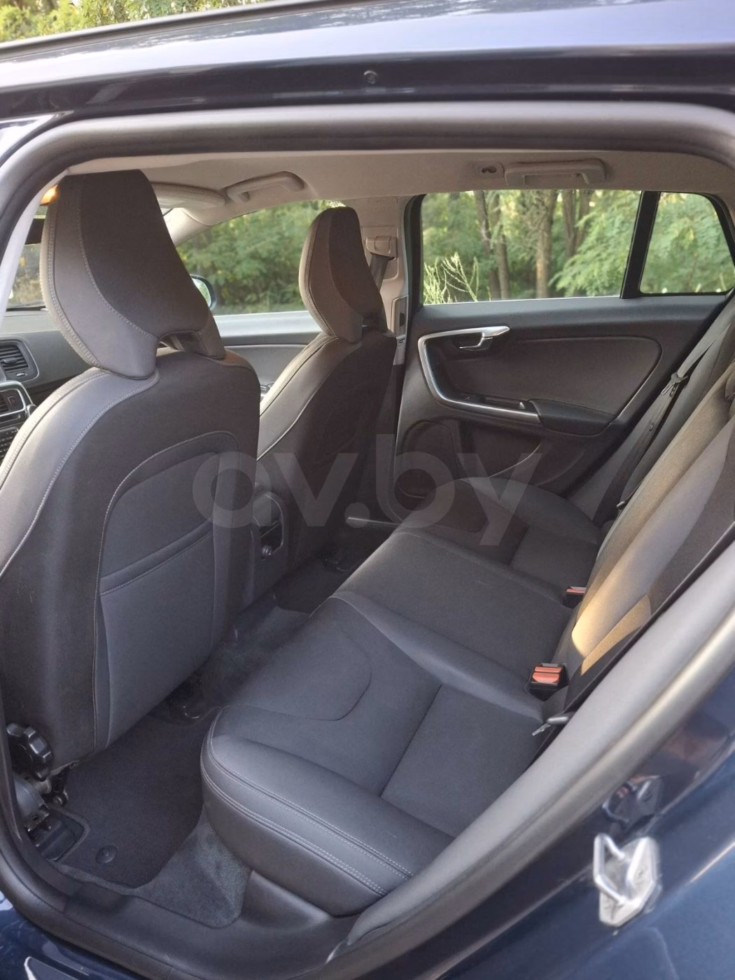 Volvo V60 фото 3