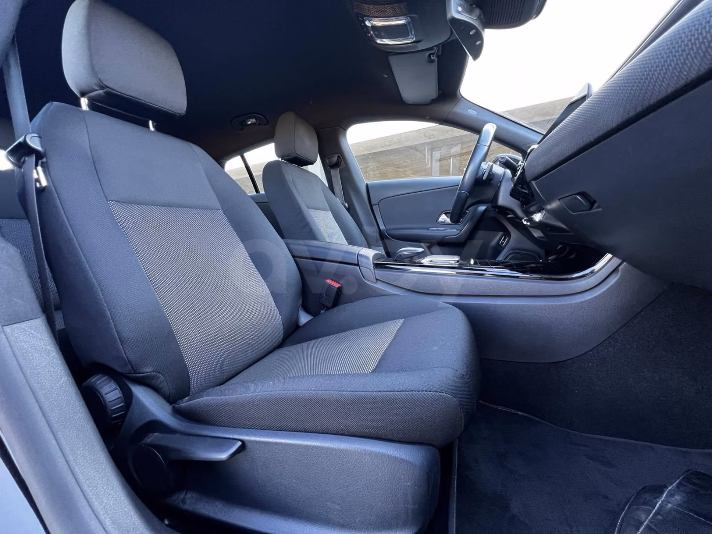 Mercedes-Benz CLA фото 20