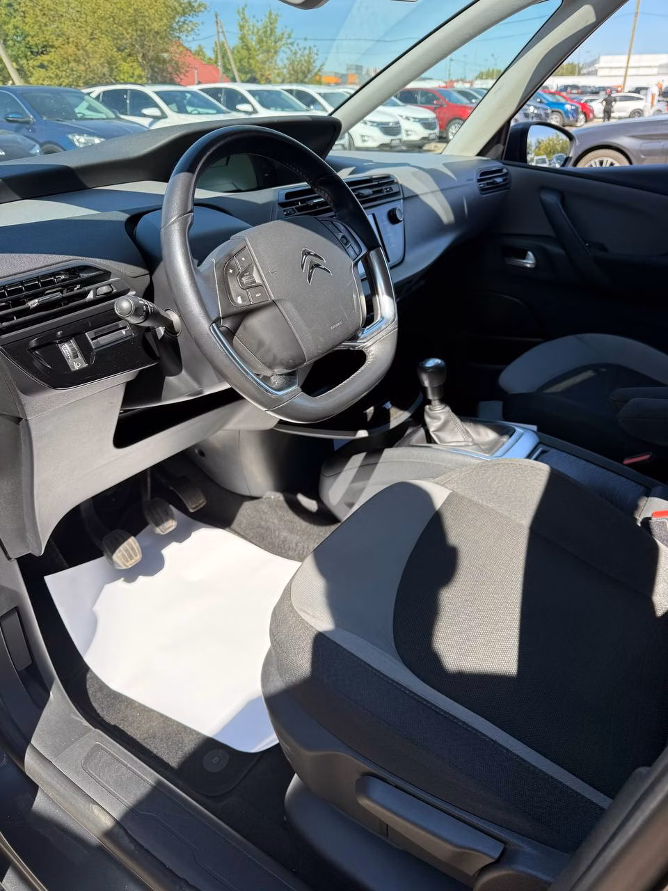 Citroen C4 Grand Picasso фото 9