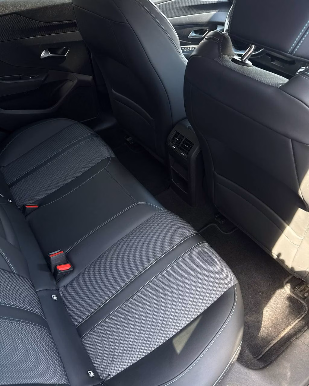 Peugeot 308 фото 14