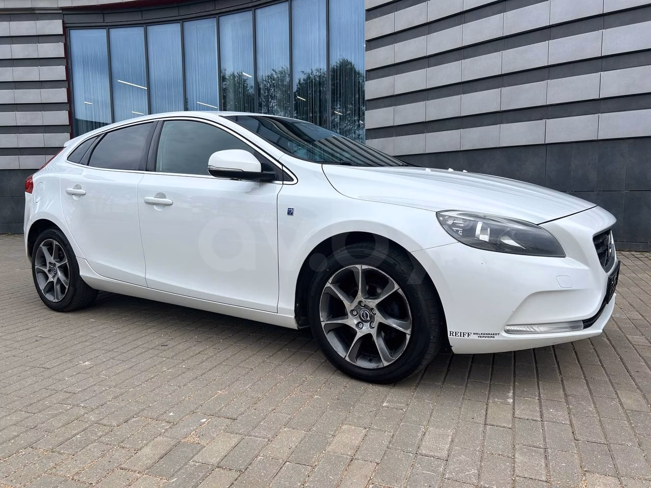 Volvo V40