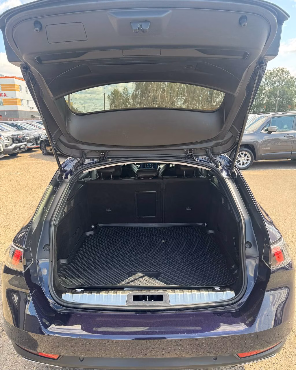 Peugeot 508 фото 12