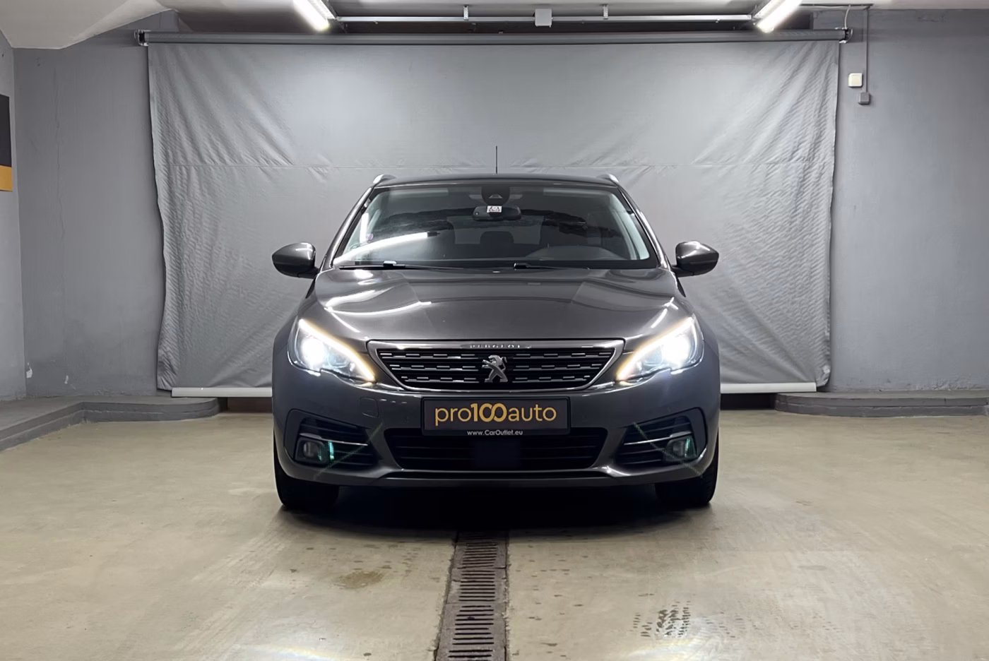 Peugeot 308 фото 2
