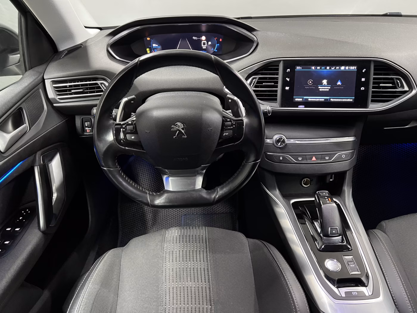 Peugeot 308 фото 14