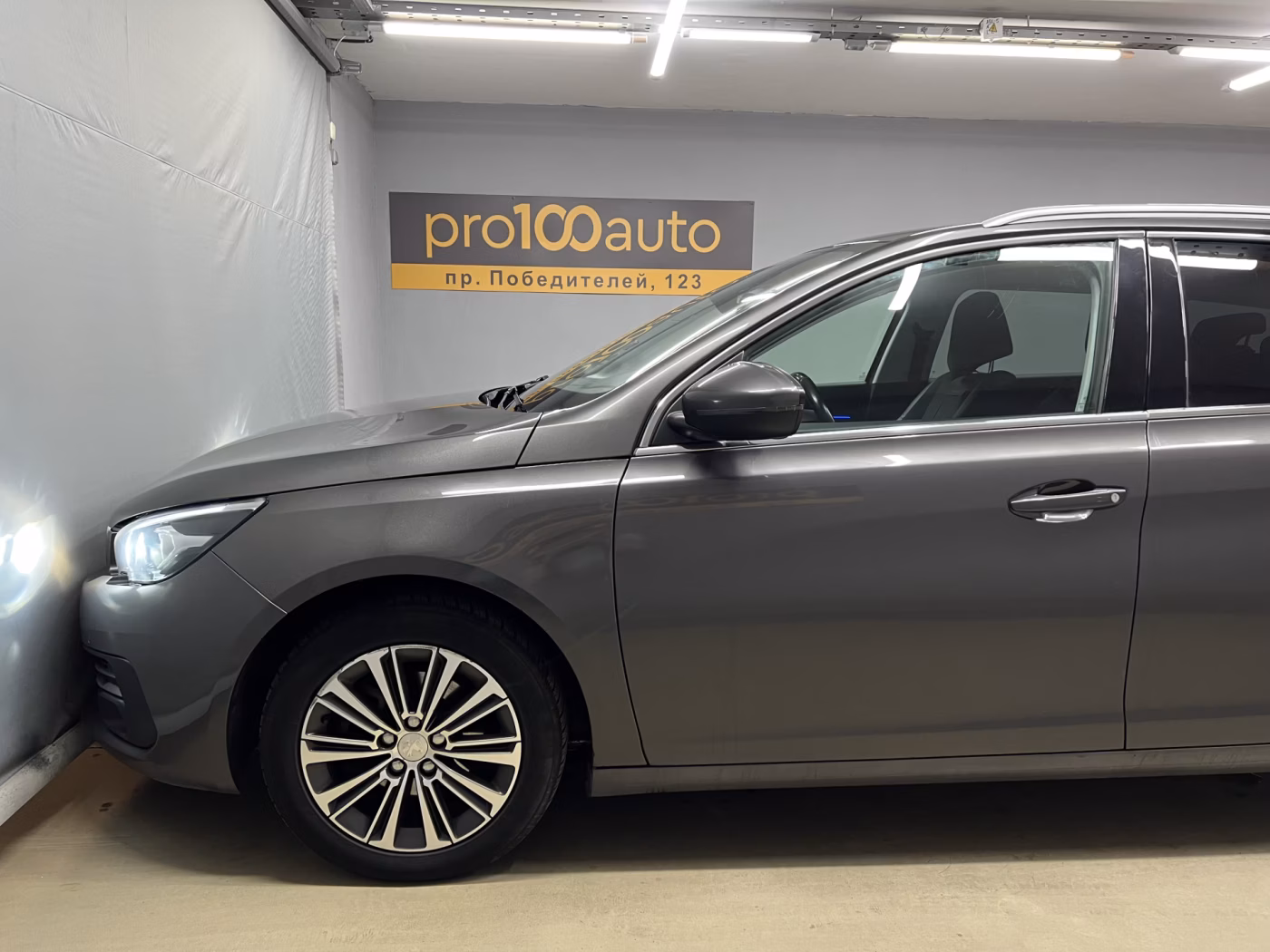 Peugeot 308 фото 7