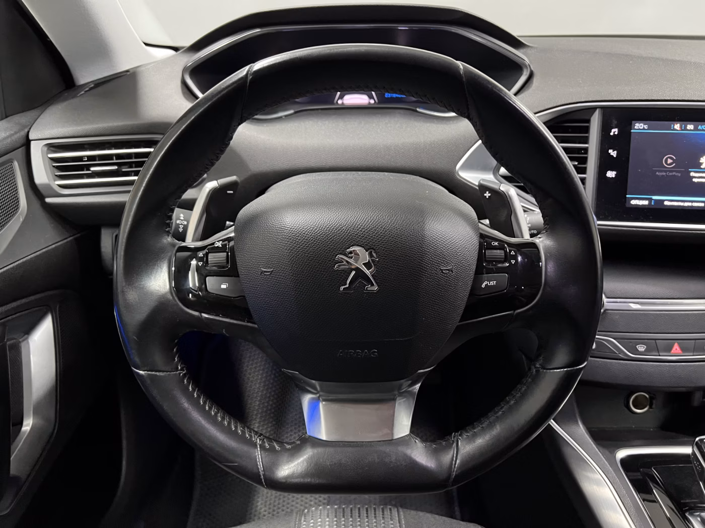 Peugeot 308 фото 13