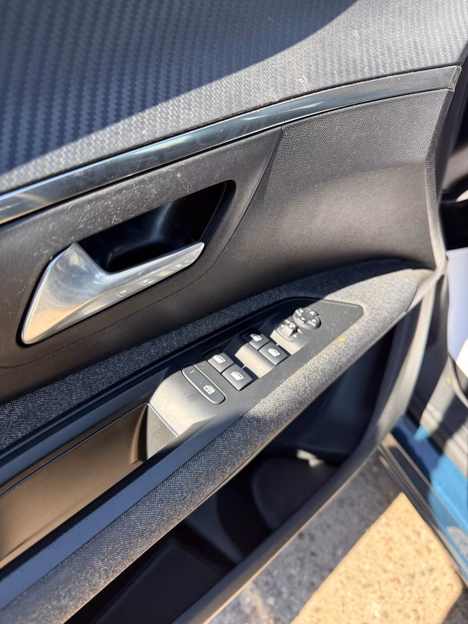 Peugeot 5008 фото 11