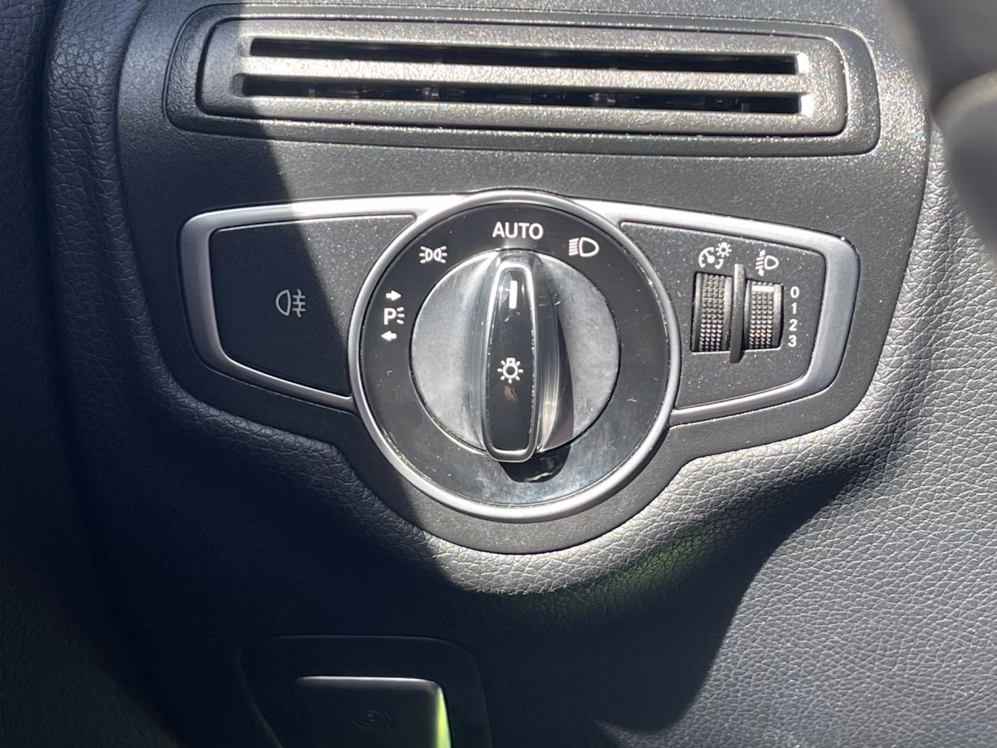 Mercedes-Benz C-Класс фото 19