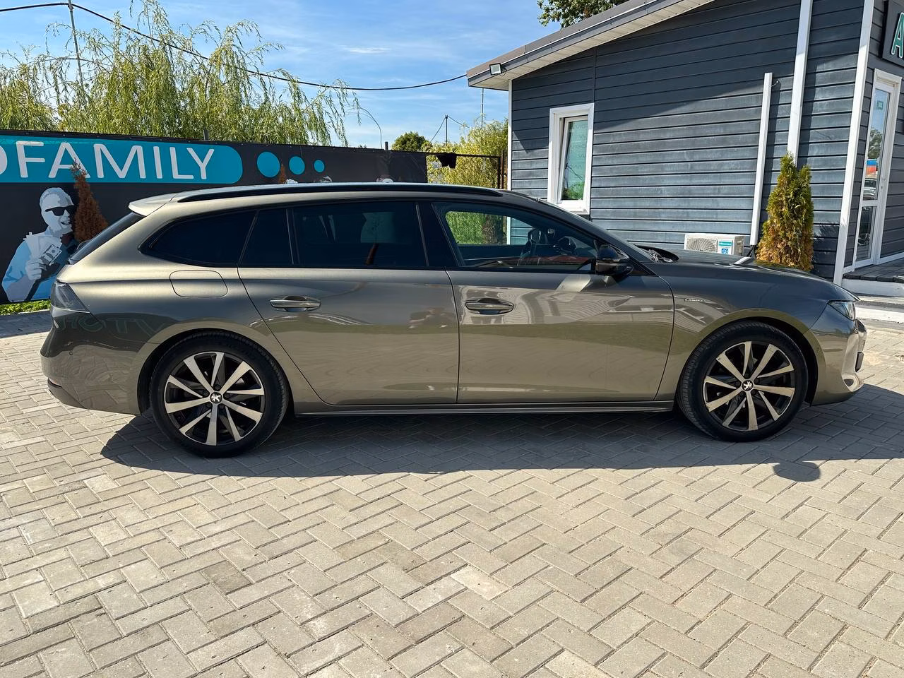 Peugeot 508 фото 9