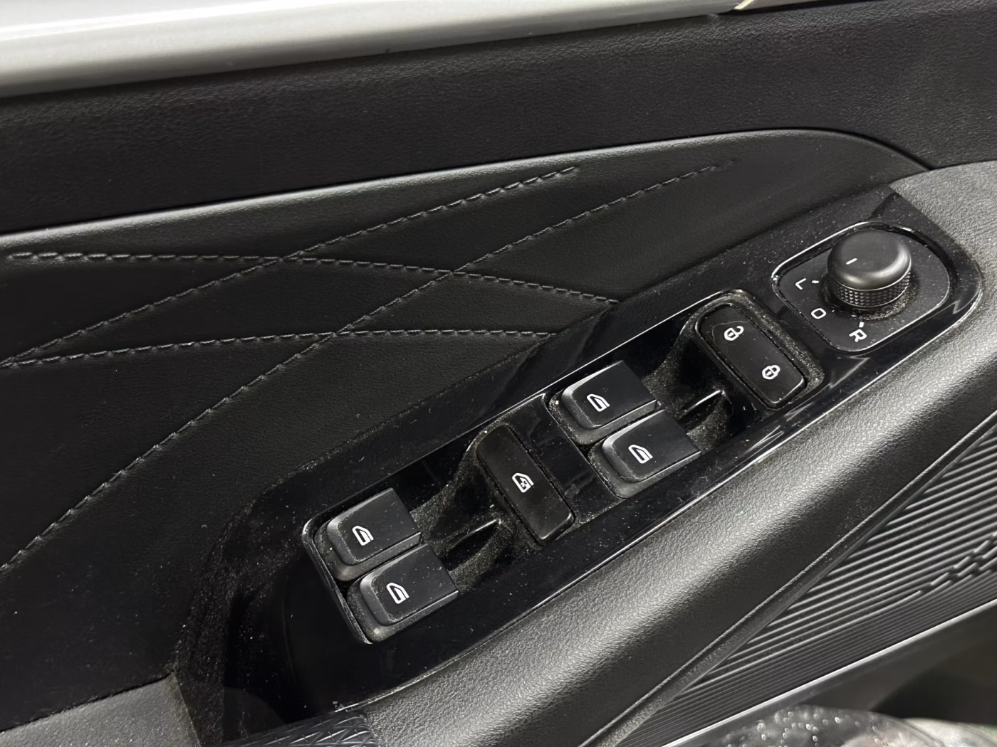 Geely Emgrand фото 19