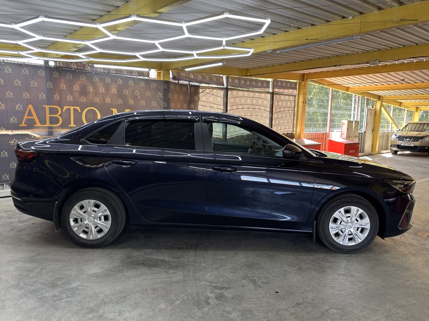 Geely Emgrand фото 6