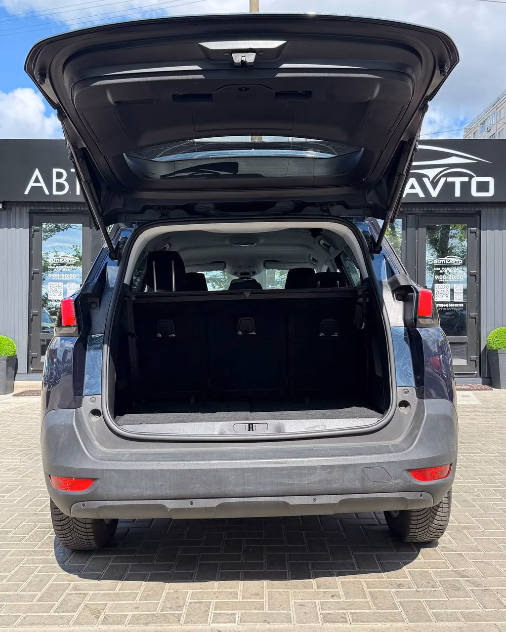 Peugeot 5008 фото 12