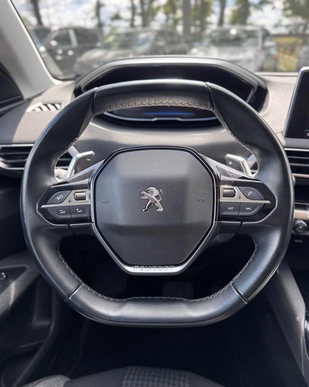 Peugeot 5008 фото 15