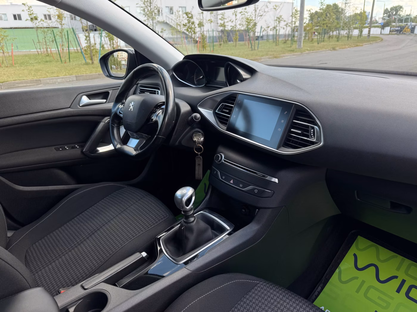 Peugeot 308 фото 13