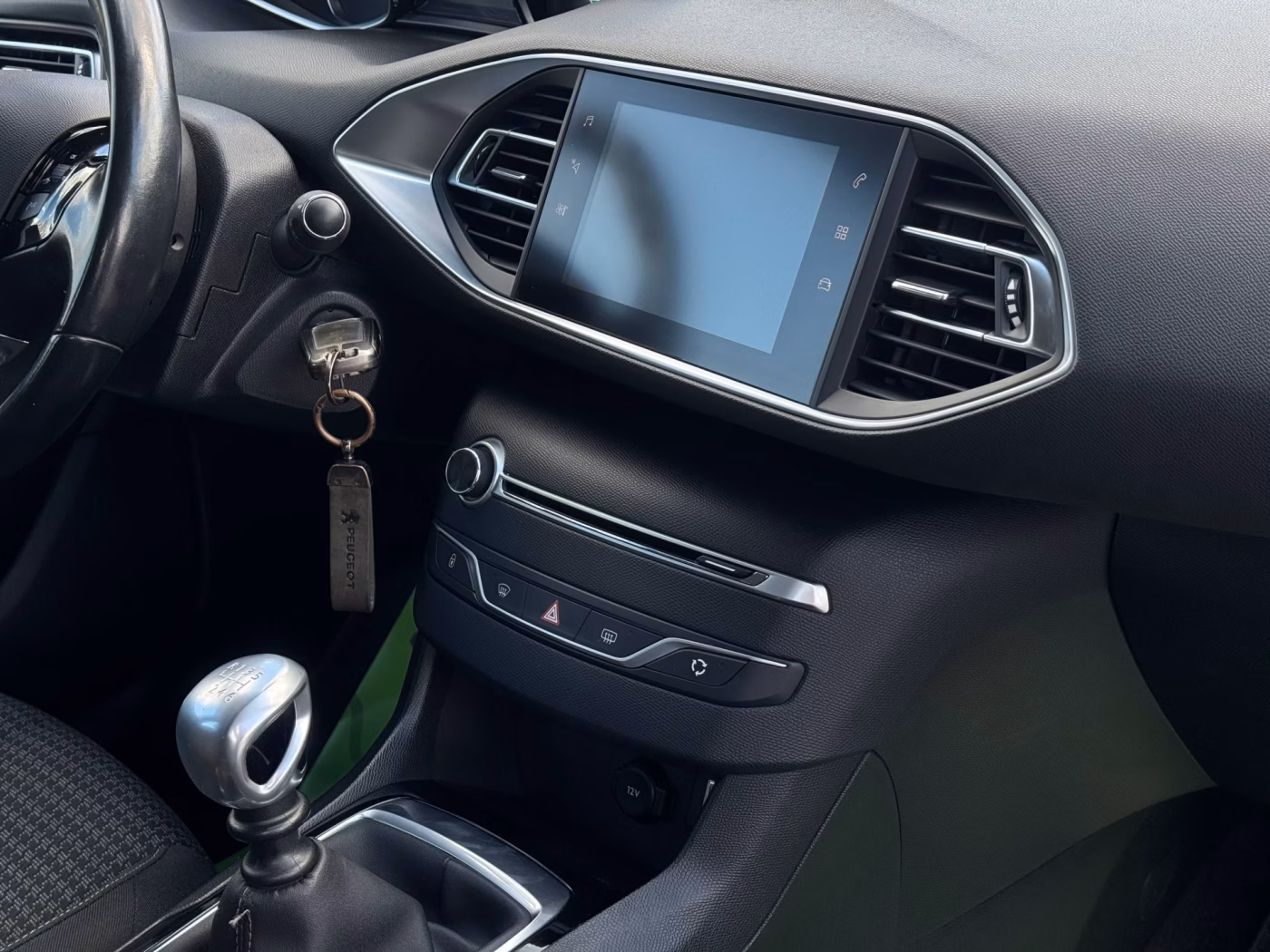 Peugeot 308 фото 14