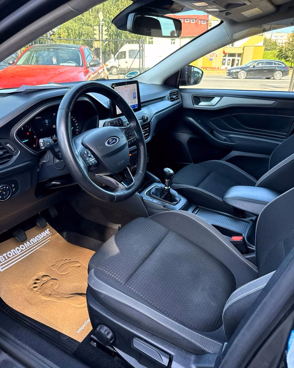 Ford Focus фото 11