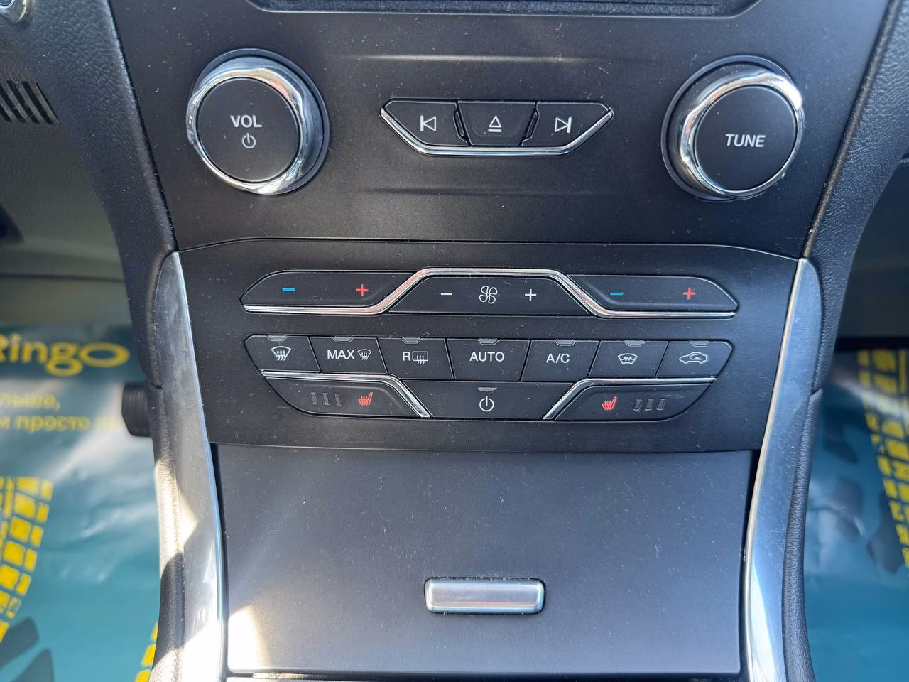 Ford S-MAX фото 21