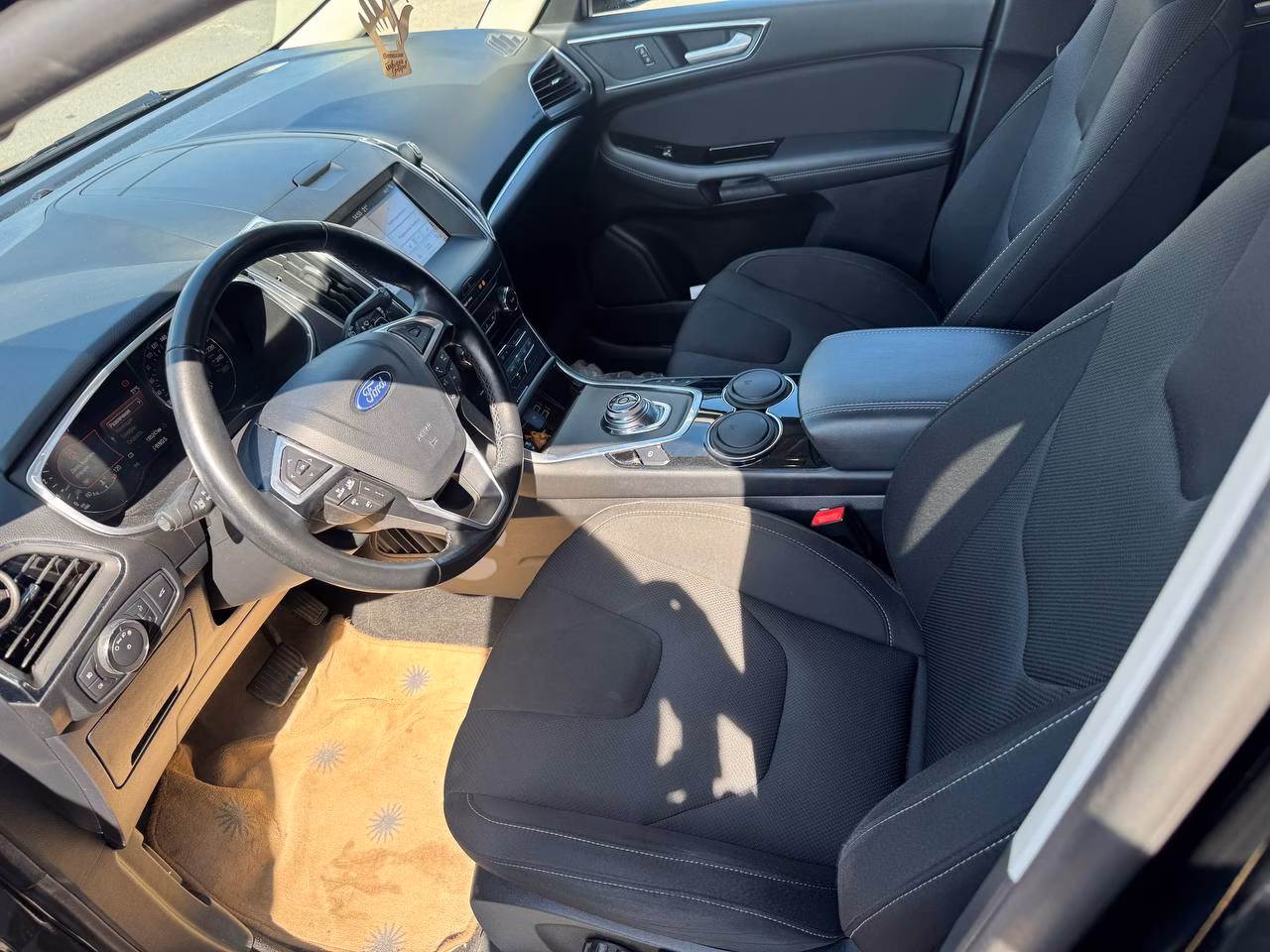 Ford S-MAX фото 10