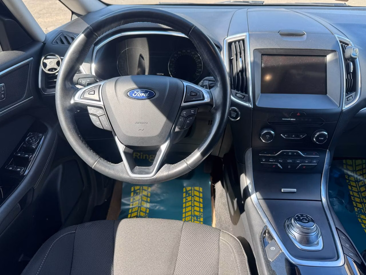 Ford S-MAX фото 16