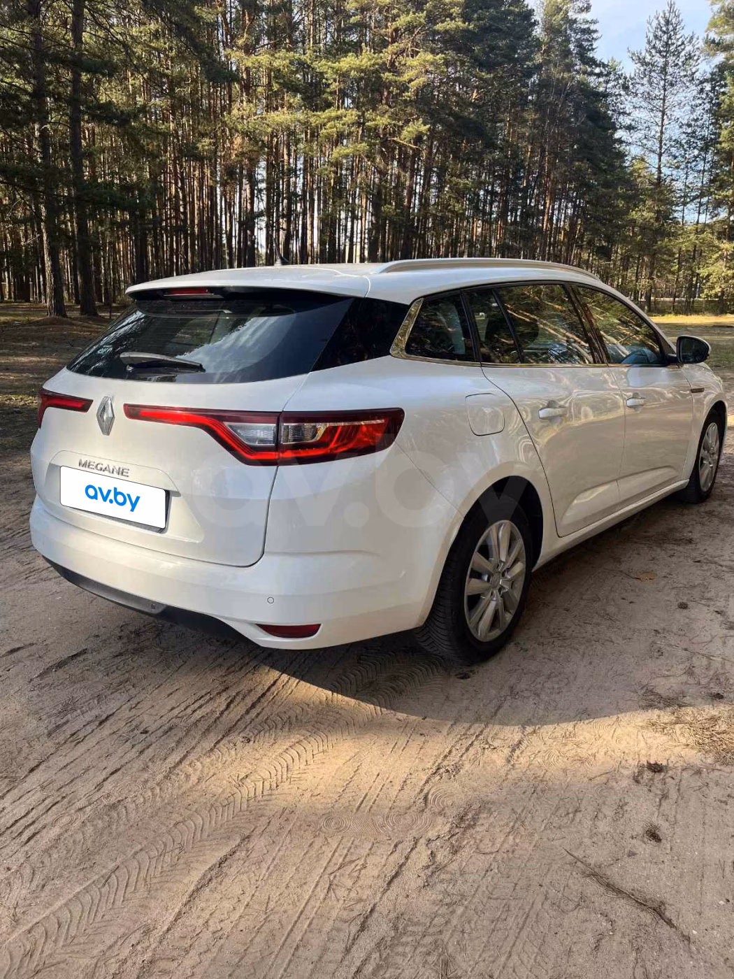 Renault Megane фото 9