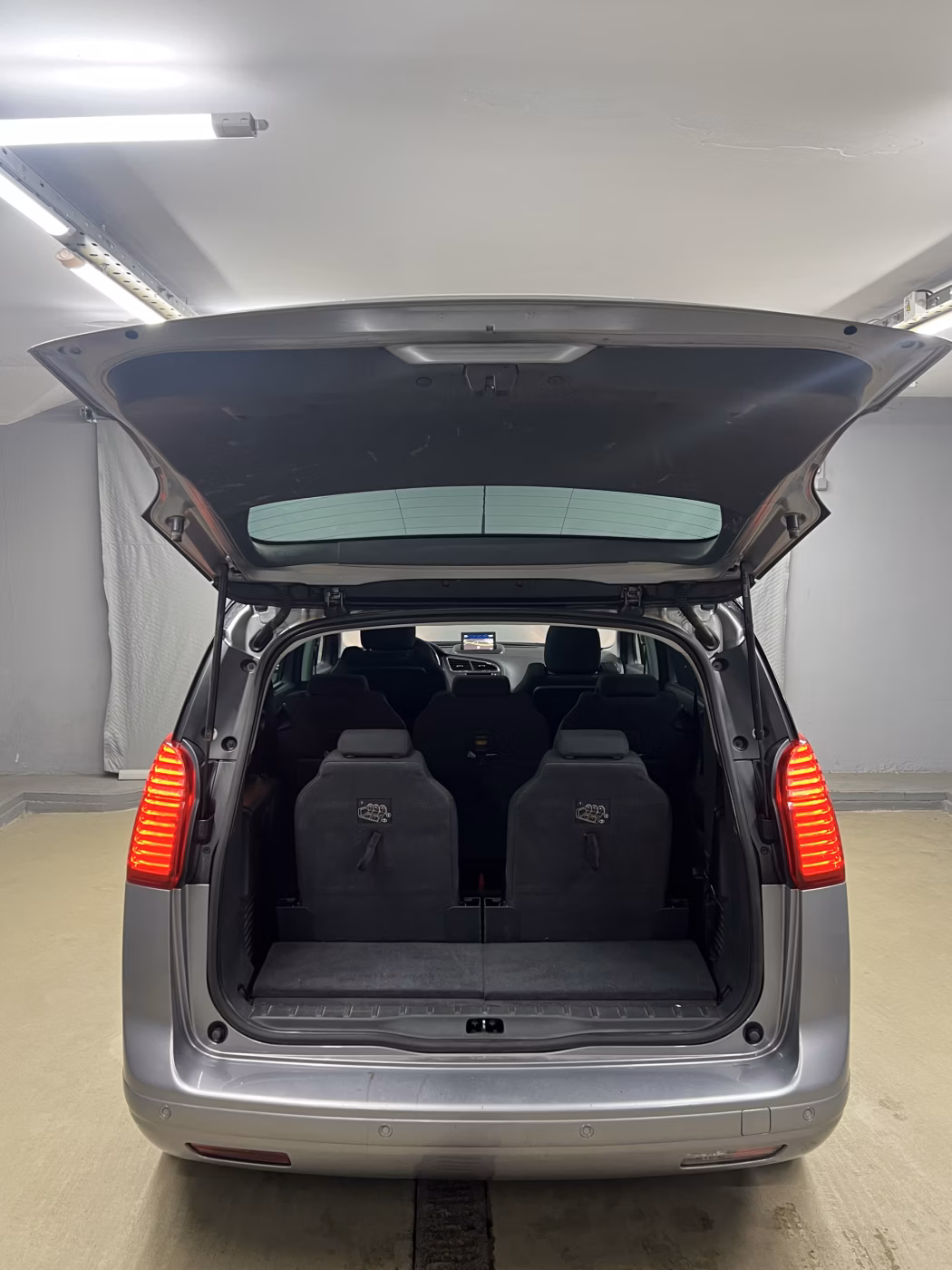 Peugeot 5008 фото 17