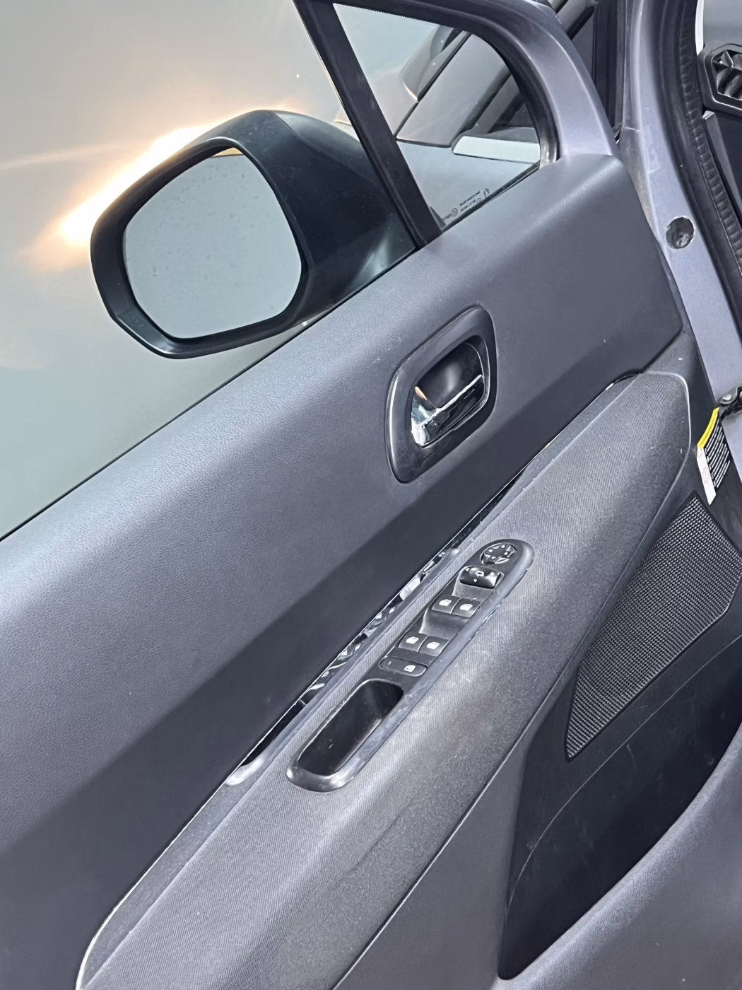 Peugeot 5008 фото 8