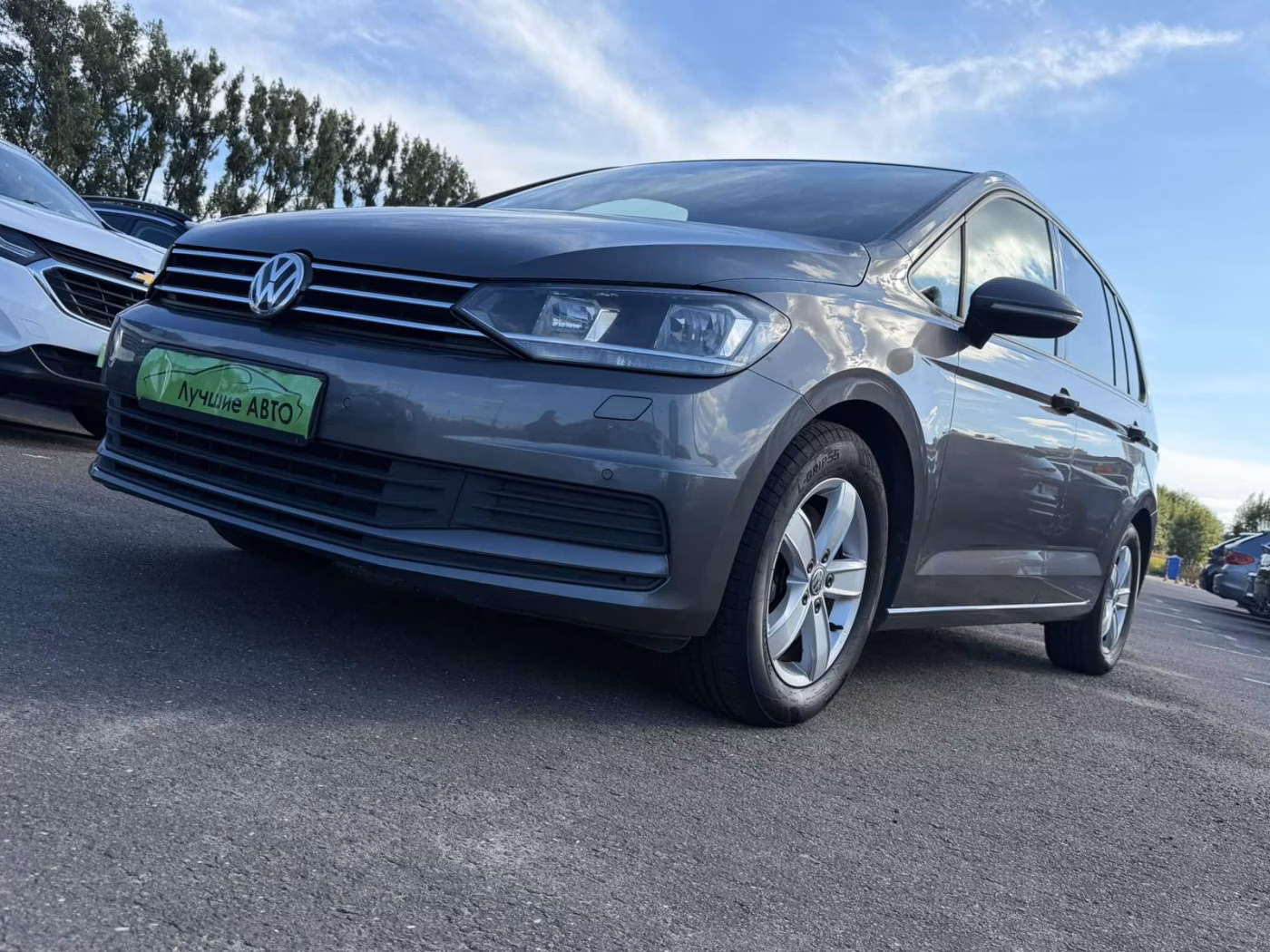Volkswagen Touran фото 11